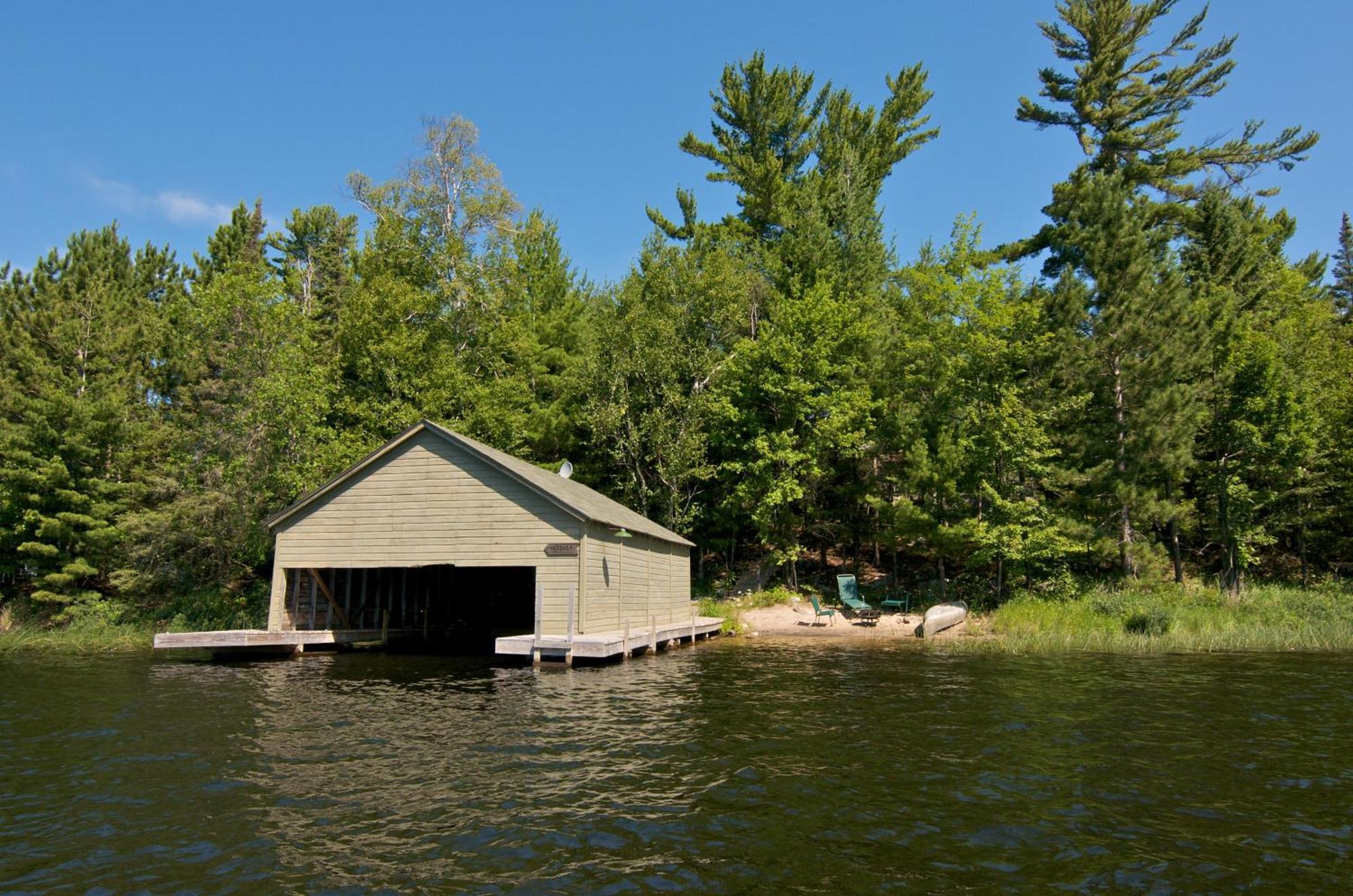 Ludlow'S Island Resort Cook Стая снимка