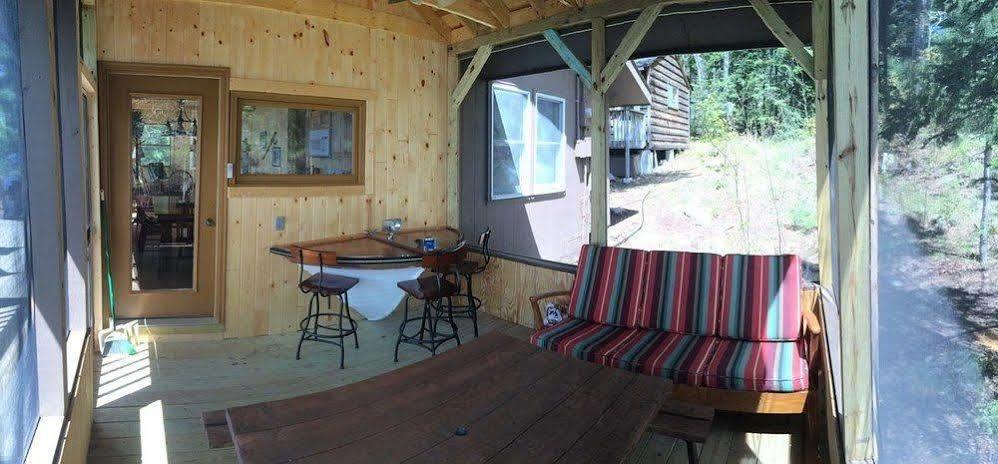 Ludlow'S Island Resort Cook Екстериор снимка